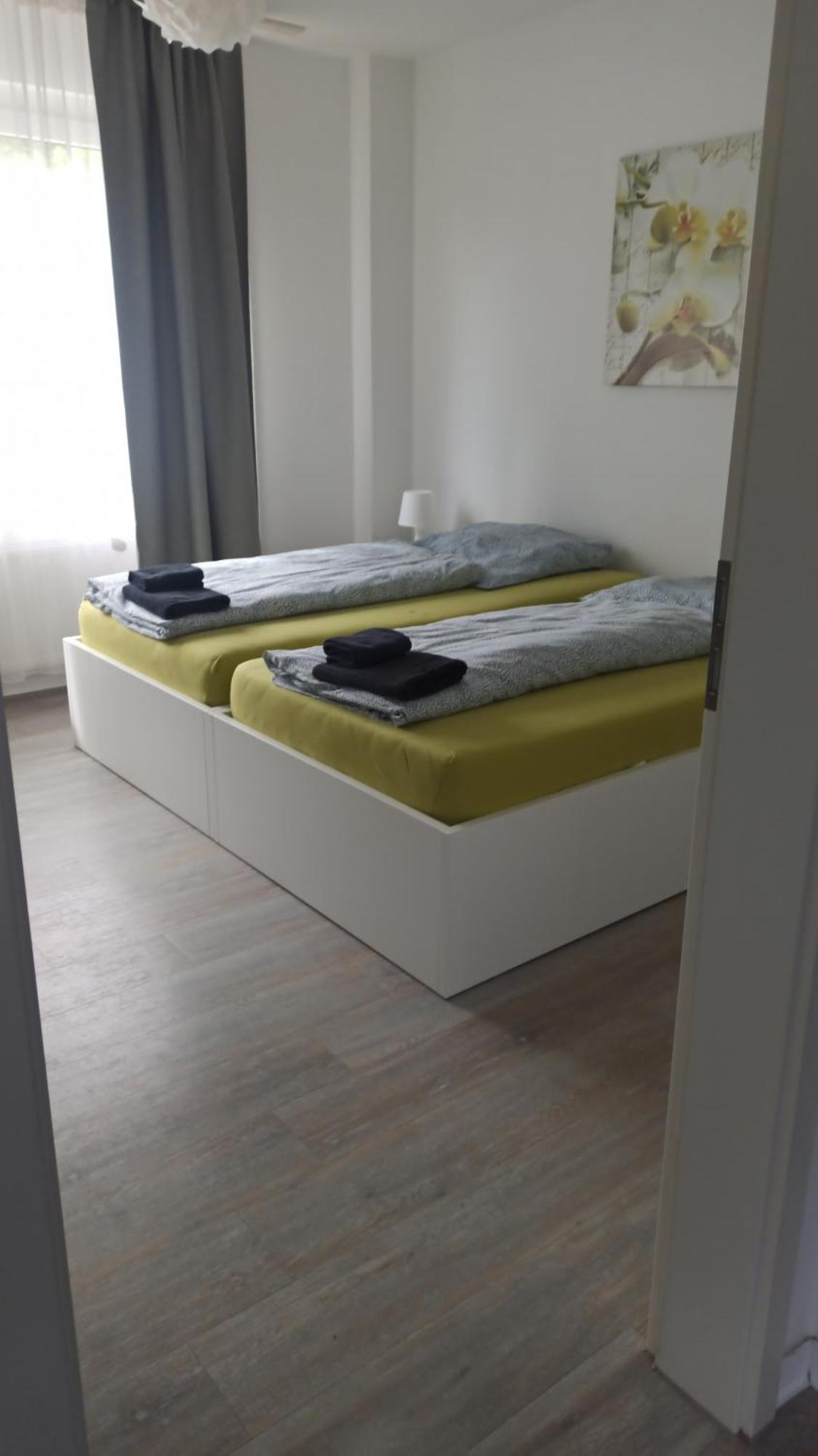 Helle Ferienwohnung An Der Rheinpromenade 50 Qm Duisburg Luaran gambar